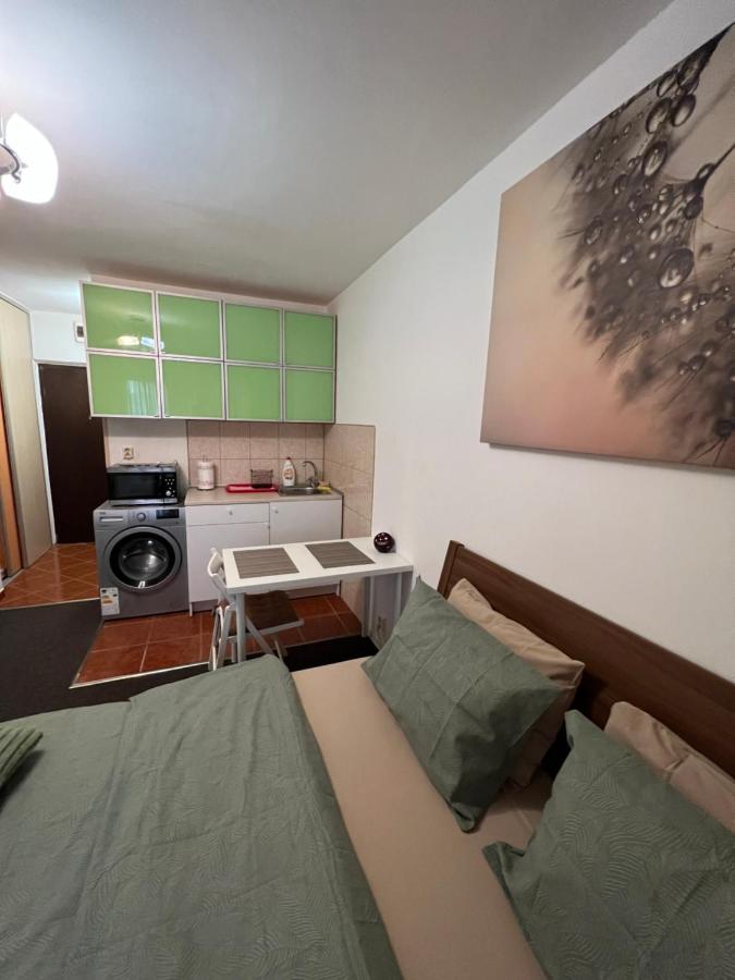 Kenzia Prive Apartman Bukarest Kültér fotó